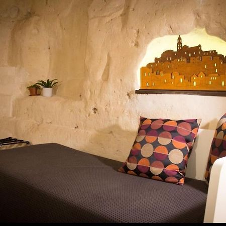 Casa Masiello La Casa Tipica Dei Sassi Di Матера Экстерьер фото