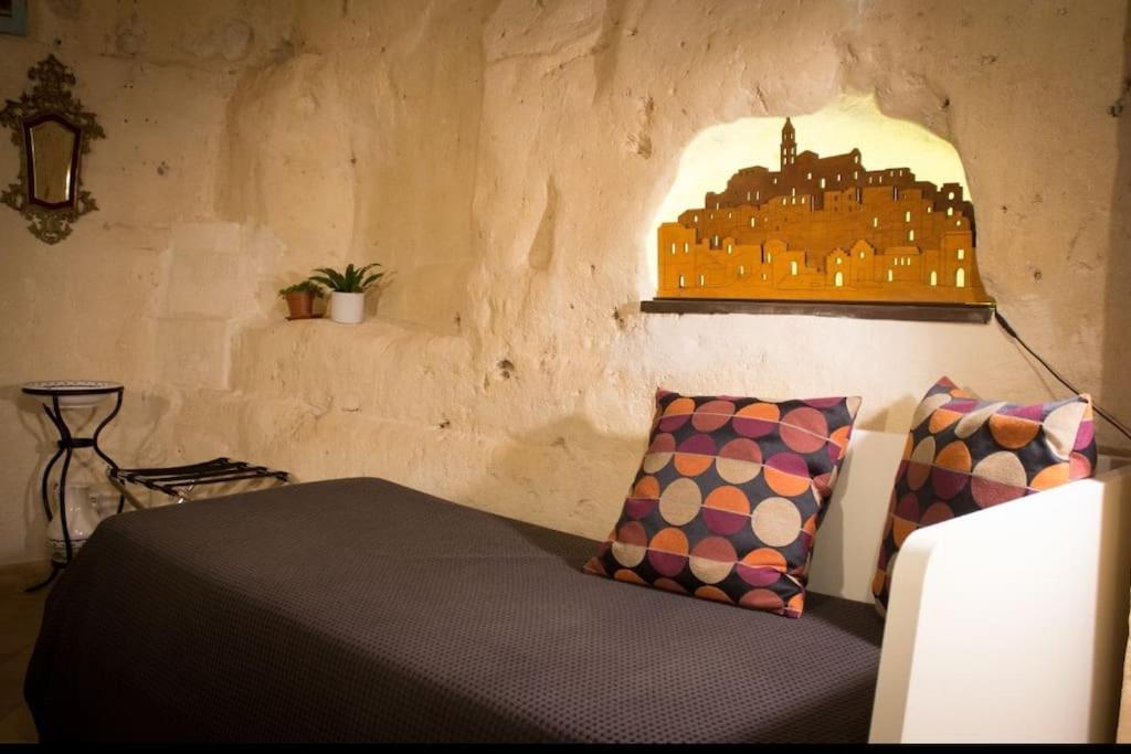 Casa Masiello La Casa Tipica Dei Sassi Di Матера Экстерьер фото