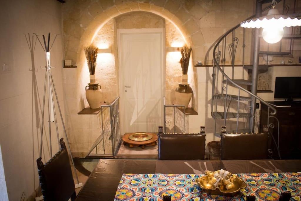 Casa Masiello La Casa Tipica Dei Sassi Di Матера Экстерьер фото