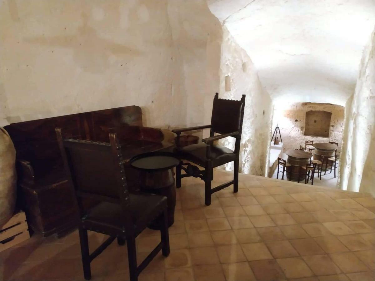 Casa Masiello La Casa Tipica Dei Sassi Di Матера Экстерьер фото