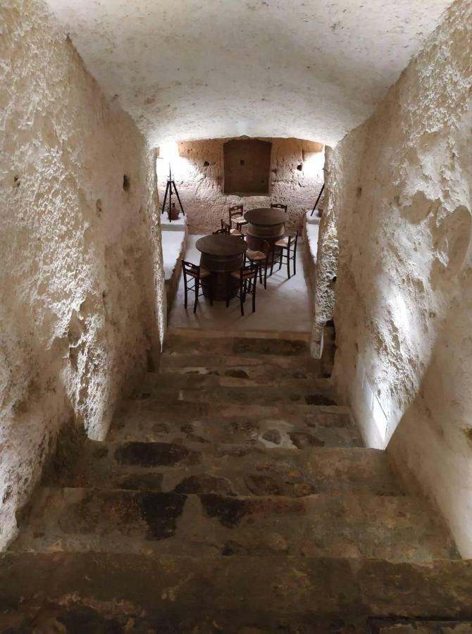 Casa Masiello La Casa Tipica Dei Sassi Di Матера Экстерьер фото