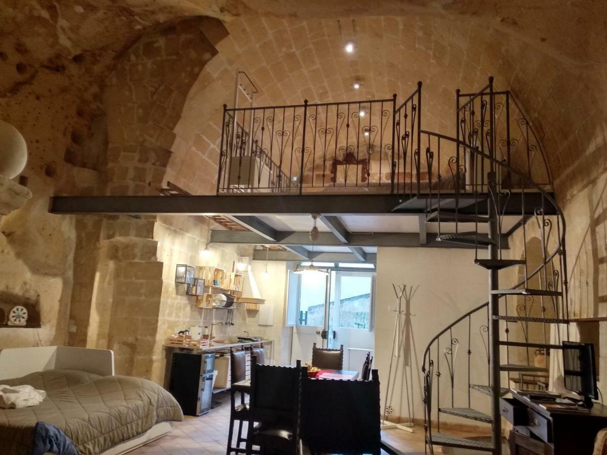 Casa Masiello La Casa Tipica Dei Sassi Di Матера Экстерьер фото