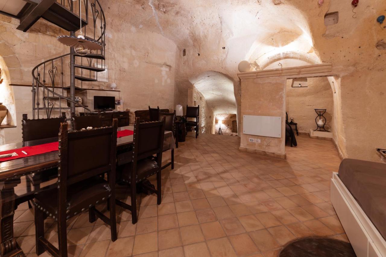 Casa Masiello La Casa Tipica Dei Sassi Di Матера Экстерьер фото